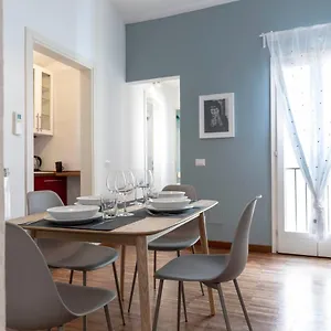 https://charme-in-santa-maria-novella.it-tuscanyhotel.com