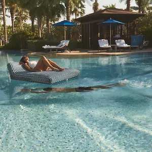 Курортный комплекс Four Seasons At Jumeirah, Дубай