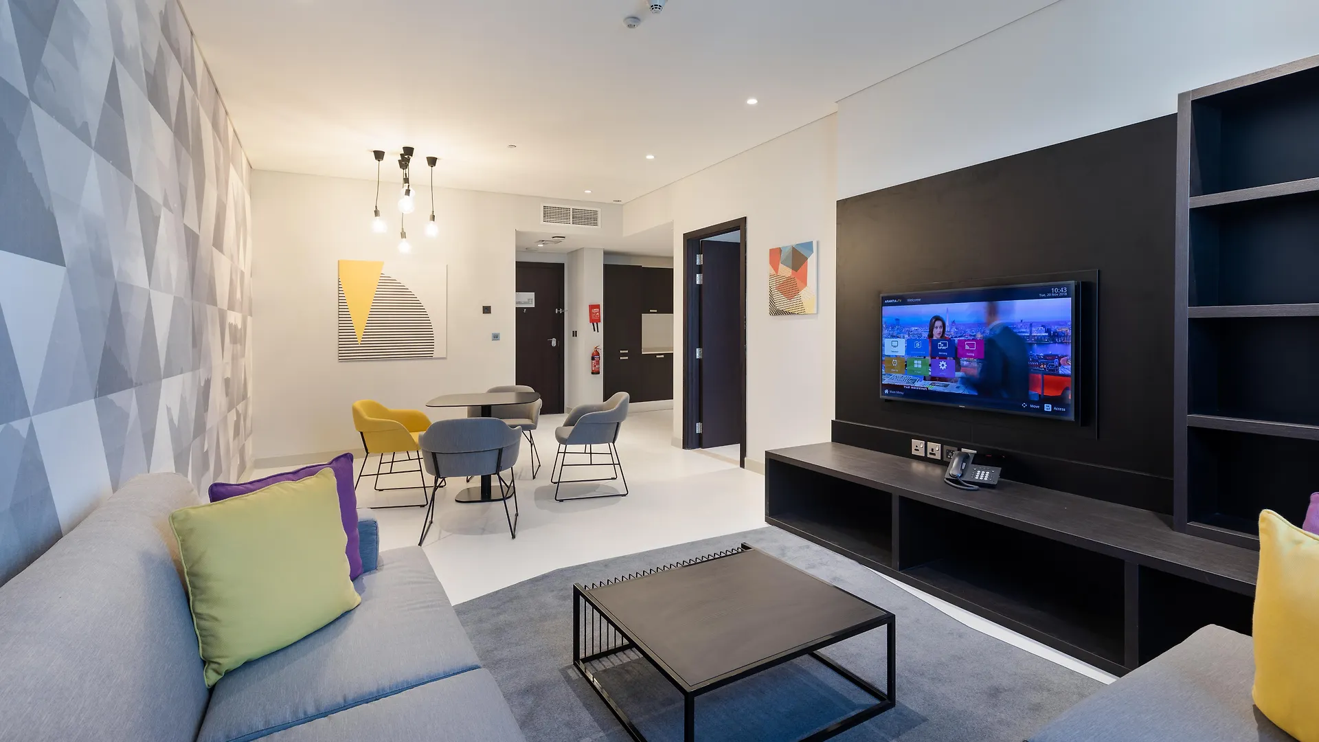 Studio M Arabian Plaza Hotel & Hotel Apartments Dubai